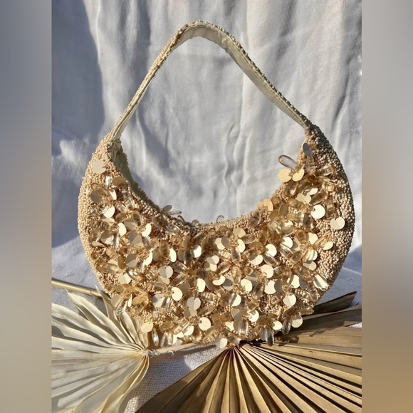 Handbags - NWT viral bag — Cream beaded embellished bead & sequin purse handbag